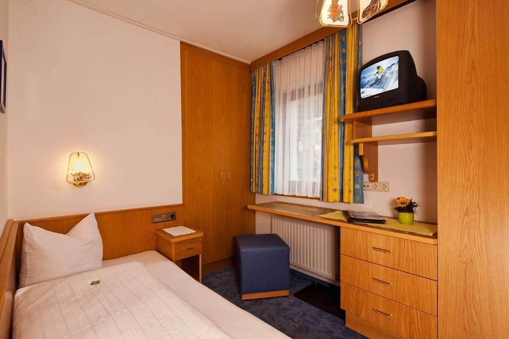 Fremdenpension Alpenruhe ゼルデン 部屋 写真