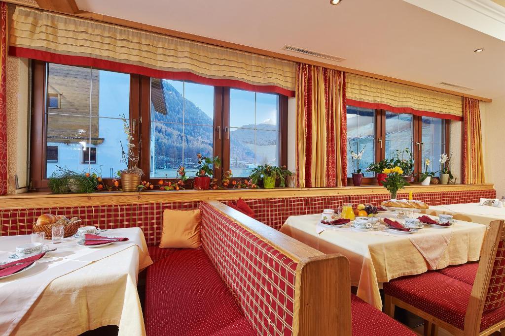 Fremdenpension Alpenruhe ゼルデン 部屋 写真
