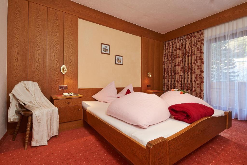 Fremdenpension Alpenruhe ゼルデン 部屋 写真